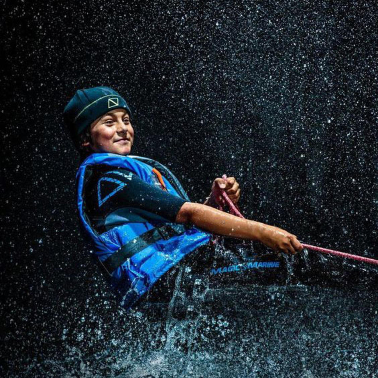 CUBE ISO/EN適合ライフジャケット フロントジップ